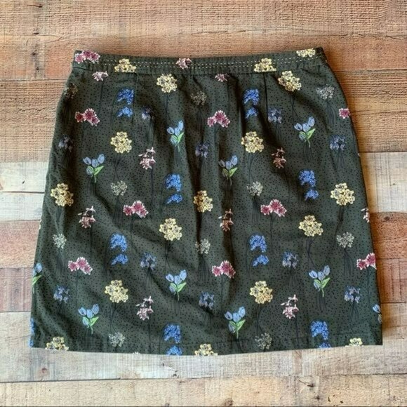 Vintage White plus size stuff skirt green flower knee length - Picture 9 of 9